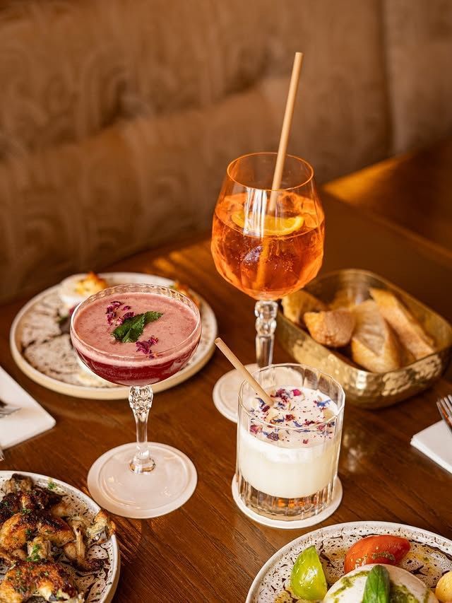 Sugarmom evening cocktails and small plates